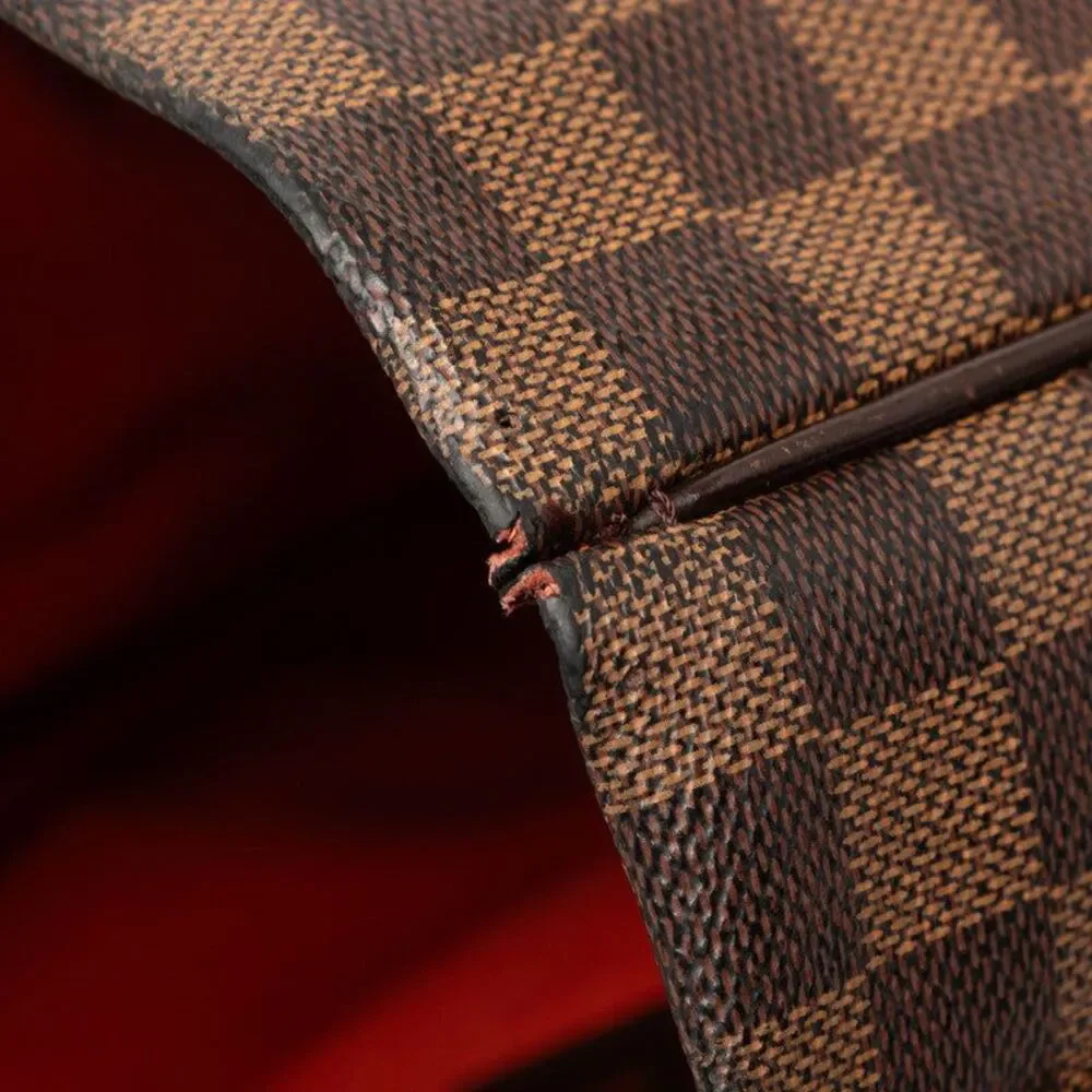 Louis Vuitton delivery duty